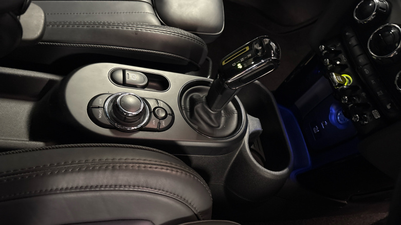 MINI Hatchback 135kW Cooper S Shadow Edition 33kWh 3dr Auto Electric Hatchback